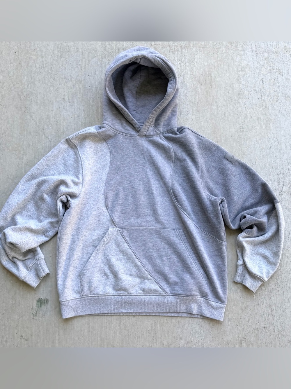 Alo Yoga Waves Hoodie Men Size Medium Pullover Gym Active Gray